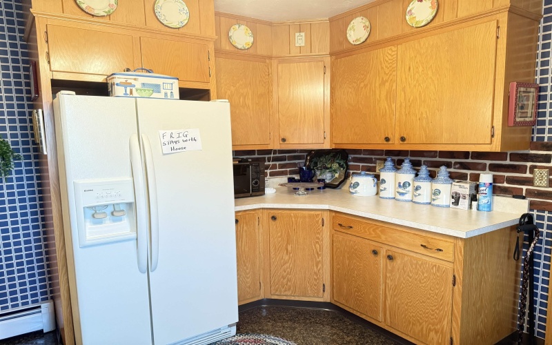 104 Mazewood Drive, Fairmont, West Virginia 26554, 4 Bedrooms Bedrooms, 8 Rooms Rooms,3 BathroomsBathrooms,Single Family Detached,For Sale,Mazewood,10160150