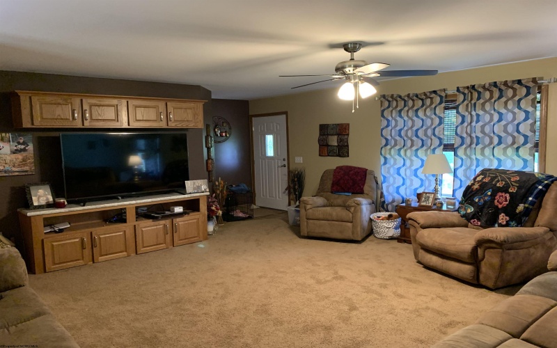 52 Ladder Drive, Mount Clare, West Virginia 26408, 3 Bedrooms Bedrooms, 9 Rooms Rooms,2 BathroomsBathrooms,Single Family Detached,For Sale,Ladder,10160149
