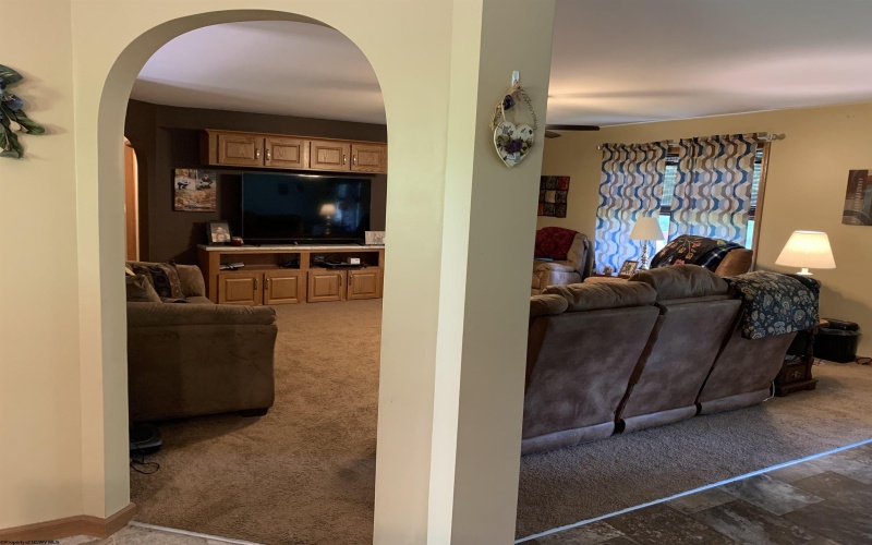 52 Ladder Drive, Mount Clare, West Virginia 26408, 3 Bedrooms Bedrooms, 9 Rooms Rooms,2 BathroomsBathrooms,Single Family Detached,For Sale,Ladder,10160149