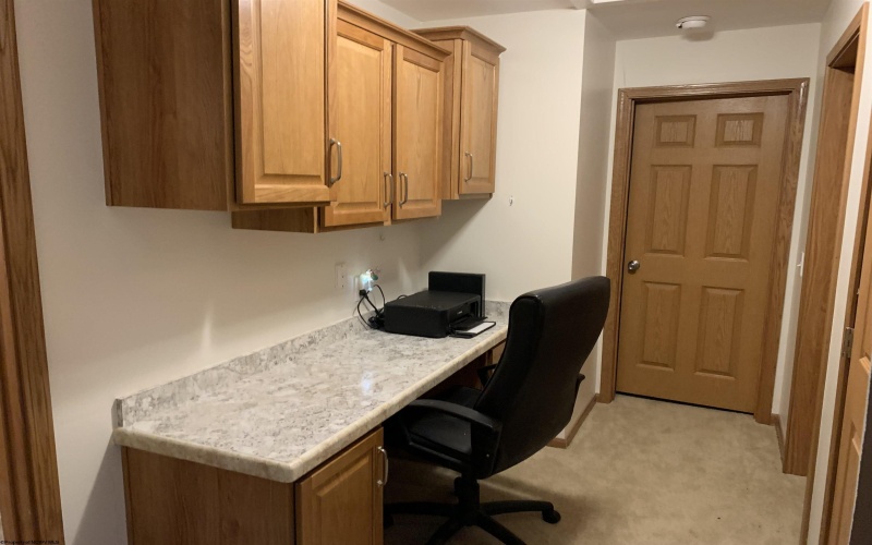 52 Ladder Drive, Mount Clare, West Virginia 26408, 3 Bedrooms Bedrooms, 9 Rooms Rooms,2 BathroomsBathrooms,Single Family Detached,For Sale,Ladder,10160149