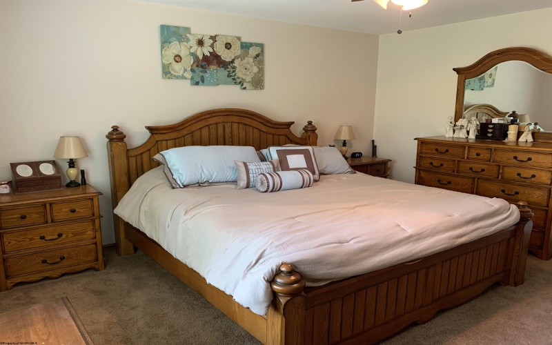 52 Ladder Drive, Mount Clare, West Virginia 26408, 3 Bedrooms Bedrooms, 9 Rooms Rooms,2 BathroomsBathrooms,Single Family Detached,For Sale,Ladder,10160149