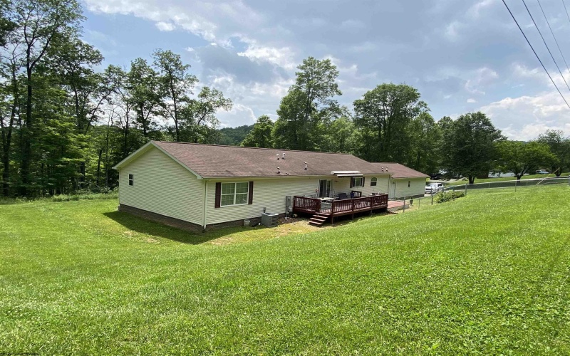 52 Ladder Drive, Mount Clare, West Virginia 26408, 3 Bedrooms Bedrooms, 9 Rooms Rooms,2 BathroomsBathrooms,Single Family Detached,For Sale,Ladder,10160149