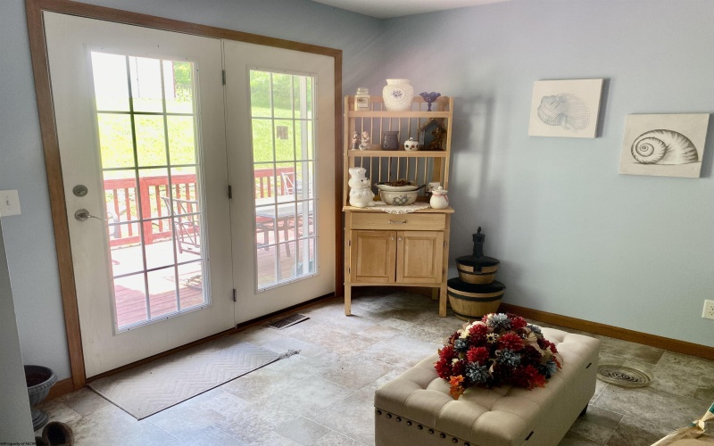 52 Ladder Drive, Mount Clare, West Virginia 26408, 3 Bedrooms Bedrooms, 9 Rooms Rooms,2 BathroomsBathrooms,Single Family Detached,For Sale,Ladder,10160149