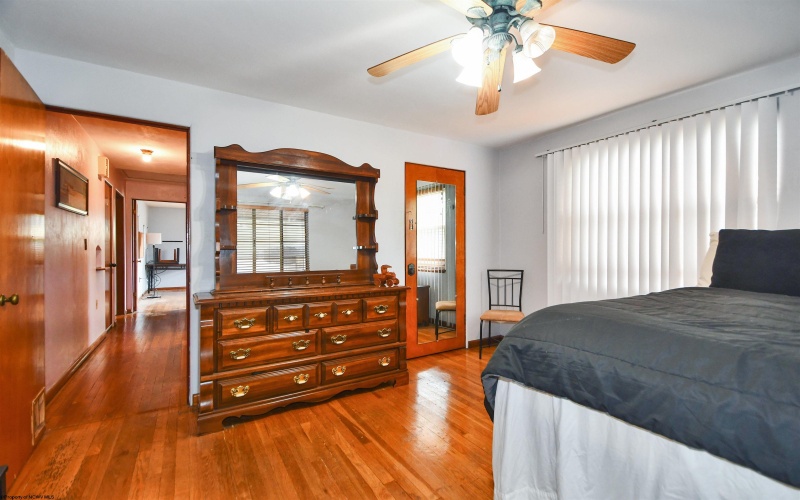 1645 Fairmont Avenue, Fairmont, West Virginia 26554, 2 Bedrooms Bedrooms, 6 Rooms Rooms,1 BathroomBathrooms,Single Family Detached,For Sale,Fairmont,10160147