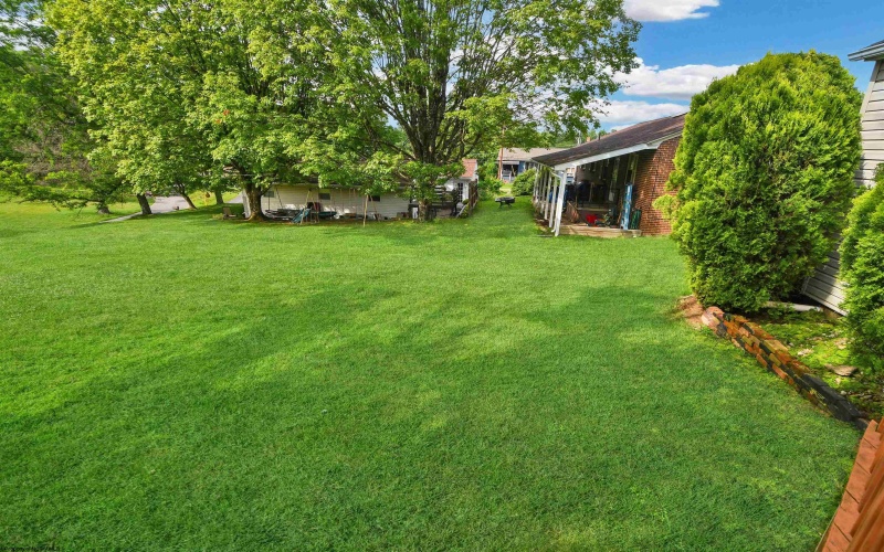 1645 Fairmont Avenue, Fairmont, West Virginia 26554, 2 Bedrooms Bedrooms, 6 Rooms Rooms,1 BathroomBathrooms,Single Family Detached,For Sale,Fairmont,10160147