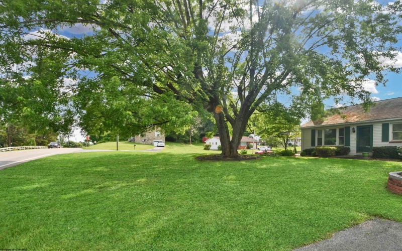1645 Fairmont Avenue, Fairmont, West Virginia 26554, 2 Bedrooms Bedrooms, 6 Rooms Rooms,1 BathroomBathrooms,Single Family Detached,For Sale,Fairmont,10160147