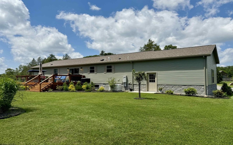 114 Snowy Ridge Road, Terra Alta, West Virginia 26764, 3 Bedrooms Bedrooms, 7 Rooms Rooms,2 BathroomsBathrooms,Single Family Detached,For Sale,Snowy Ridge,10160161