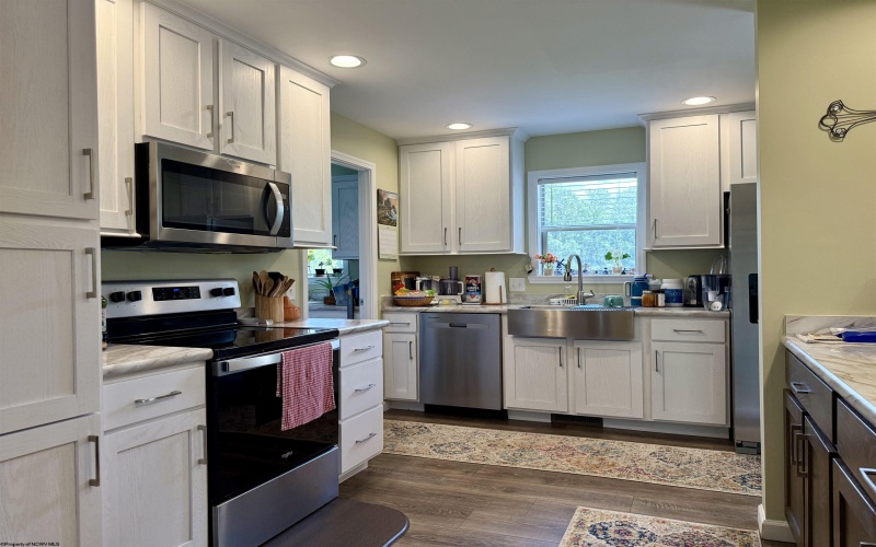 114 Snowy Ridge Road, Terra Alta, West Virginia 26764, 3 Bedrooms Bedrooms, 7 Rooms Rooms,2 BathroomsBathrooms,Single Family Detached,For Sale,Snowy Ridge,10160161
