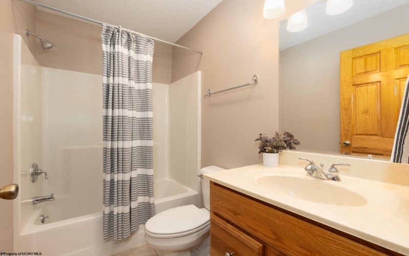 85 Anemone Lane, Terra Alta, West Virginia 26764, 2 Bedrooms Bedrooms, 7 Rooms Rooms,2 BathroomsBathrooms,Single Family Detached,For Sale,Anemone,10160151
