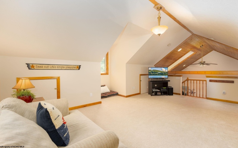 85 Anemone Lane, Terra Alta, West Virginia 26764, 2 Bedrooms Bedrooms, 7 Rooms Rooms,2 BathroomsBathrooms,Single Family Detached,For Sale,Anemone,10160151