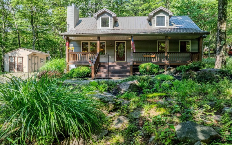 85 Anemone Lane, Terra Alta, West Virginia 26764, 2 Bedrooms Bedrooms, 7 Rooms Rooms,2 BathroomsBathrooms,Single Family Detached,For Sale,Anemone,10160151