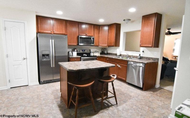 107 KINGSBURY Court, White Hall, West Virginia 26554, 3 Bedrooms Bedrooms, 7 Rooms Rooms,2 BathroomsBathrooms,Single Family Attached,For Sale,KINGSBURY,10160179