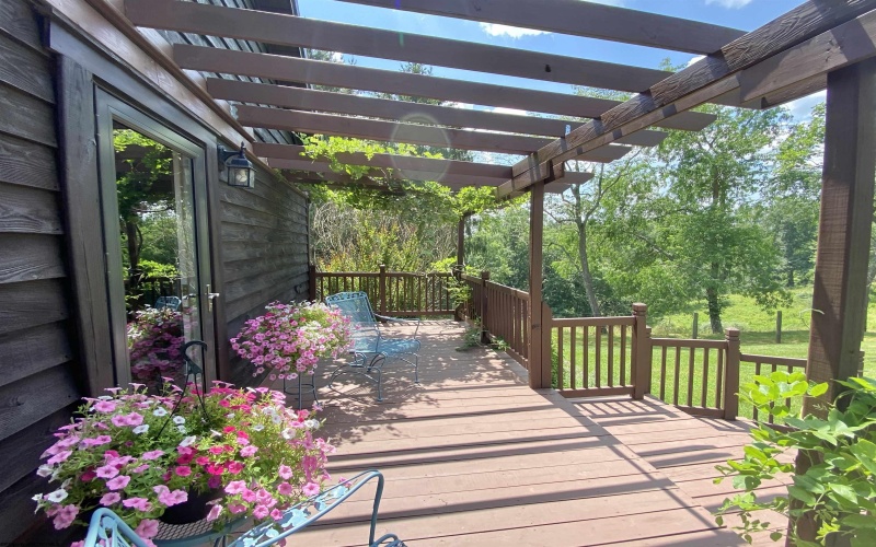 2488 Mt Etna Ridge Road, Poca, West Virginia 25159, 3 Bedrooms Bedrooms, 9 Rooms Rooms,2 BathroomsBathrooms,Single Family Detached,For Sale,Mt Etna Ridge,10160178