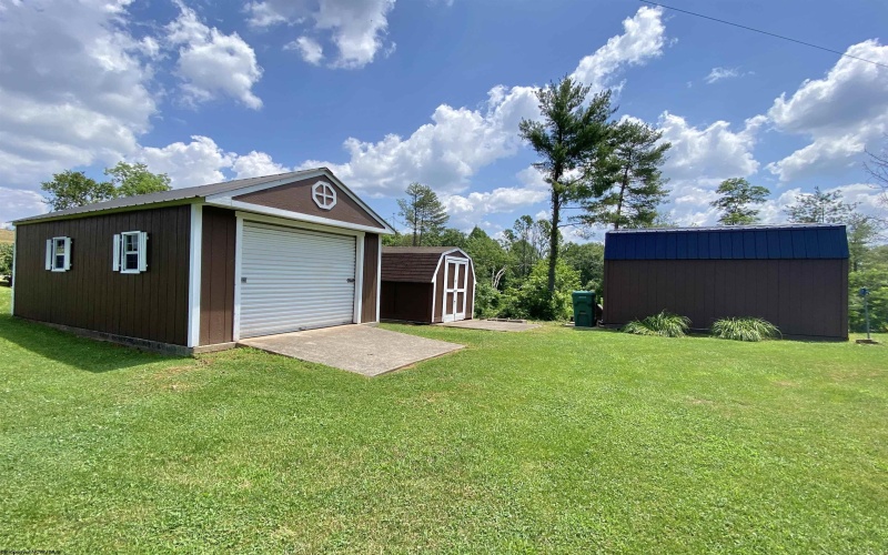 2488 Mt Etna Ridge Road, Poca, West Virginia 25159, 3 Bedrooms Bedrooms, 9 Rooms Rooms,2 BathroomsBathrooms,Single Family Detached,For Sale,Mt Etna Ridge,10160178