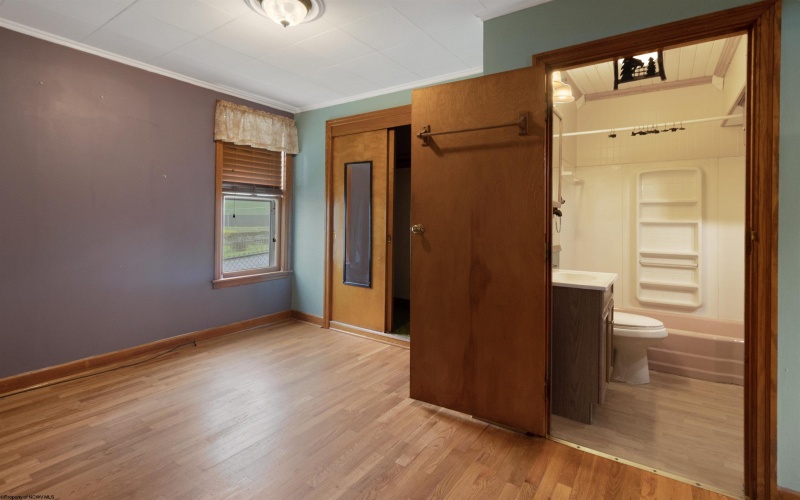 42 Crummitt Lane, Clarksburg, West Virginia 26301, 2 Bedrooms Bedrooms, 6 Rooms Rooms,2 BathroomsBathrooms,Single Family Detached,For Sale,Crummitt,10160177