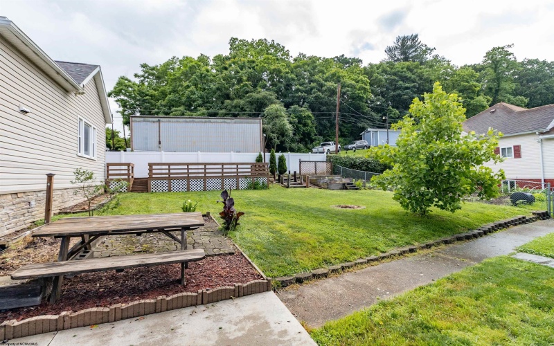 42 Crummitt Lane, Clarksburg, West Virginia 26301, 2 Bedrooms Bedrooms, 6 Rooms Rooms,2 BathroomsBathrooms,Single Family Detached,For Sale,Crummitt,10160177