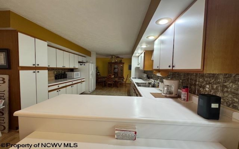 125 Daisy Street, Kingwood, West Virginia 26537, 4 Bedrooms Bedrooms, 9 Rooms Rooms,2 BathroomsBathrooms,Single Family Detached,For Sale,Daisy,10160170