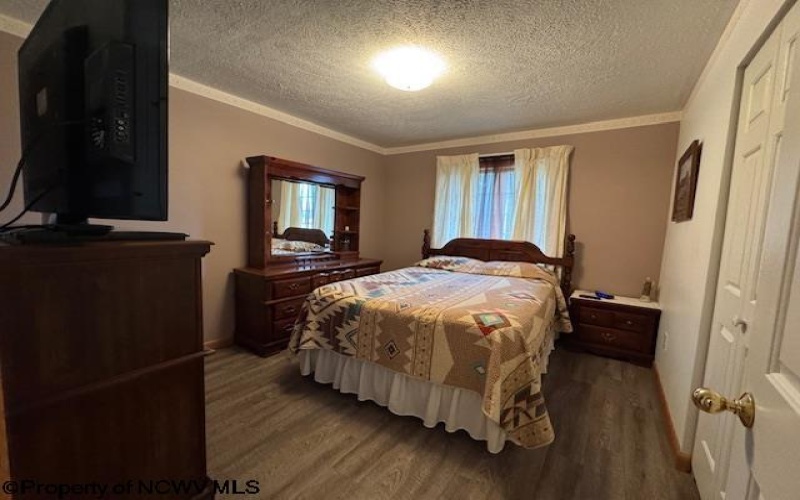 125 Daisy Street, Kingwood, West Virginia 26537, 4 Bedrooms Bedrooms, 9 Rooms Rooms,2 BathroomsBathrooms,Single Family Detached,For Sale,Daisy,10160170