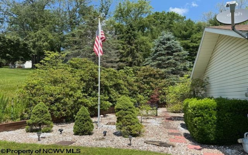 125 Daisy Street, Kingwood, West Virginia 26537, 4 Bedrooms Bedrooms, 9 Rooms Rooms,2 BathroomsBathrooms,Single Family Detached,For Sale,Daisy,10160170