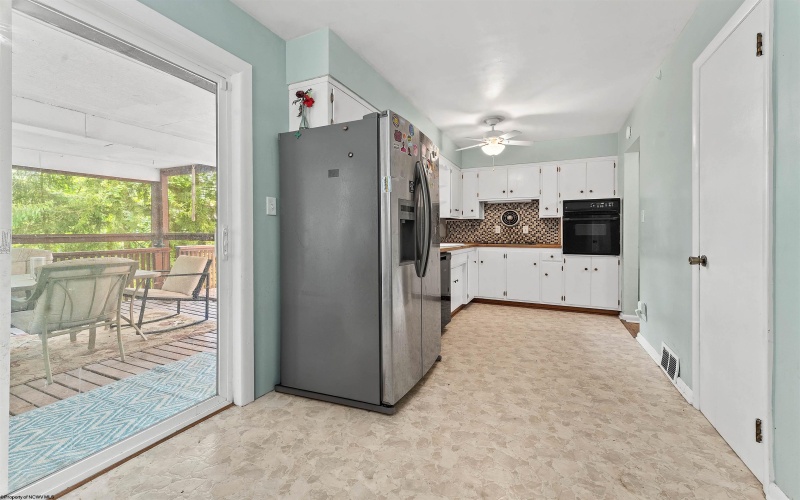 401 Lawnview Drive, Morgantown, West Virginia 26505, 4 Bedrooms Bedrooms, 6 Rooms Rooms,2 BathroomsBathrooms,Single Family Detached,For Sale,Lawnview,10160166