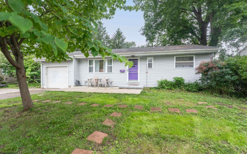 401 Lawnview Drive, Morgantown, West Virginia 26505, 4 Bedrooms Bedrooms, 6 Rooms Rooms,2 BathroomsBathrooms,Single Family Detached,For Sale,Lawnview,10160166