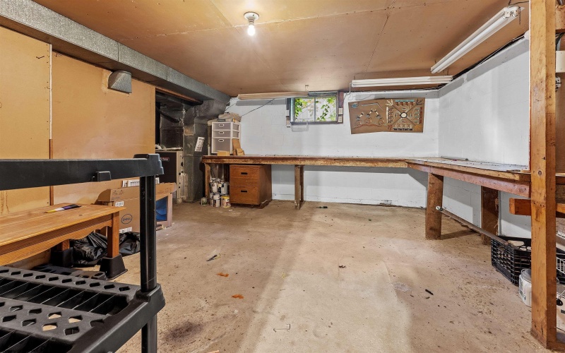 401 Lawnview Drive, Morgantown, West Virginia 26505, 4 Bedrooms Bedrooms, 6 Rooms Rooms,2 BathroomsBathrooms,Single Family Detached,For Sale,Lawnview,10160166
