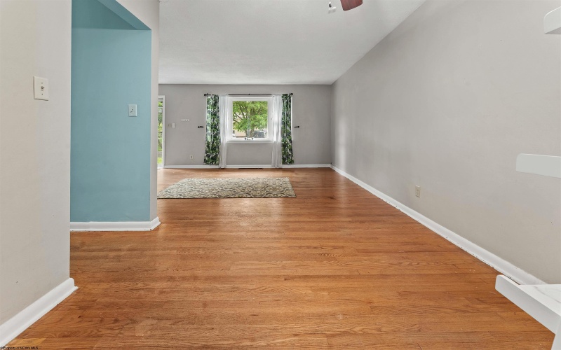 401 Lawnview Drive, Morgantown, West Virginia 26505, 4 Bedrooms Bedrooms, 6 Rooms Rooms,2 BathroomsBathrooms,Single Family Detached,For Sale,Lawnview,10160166