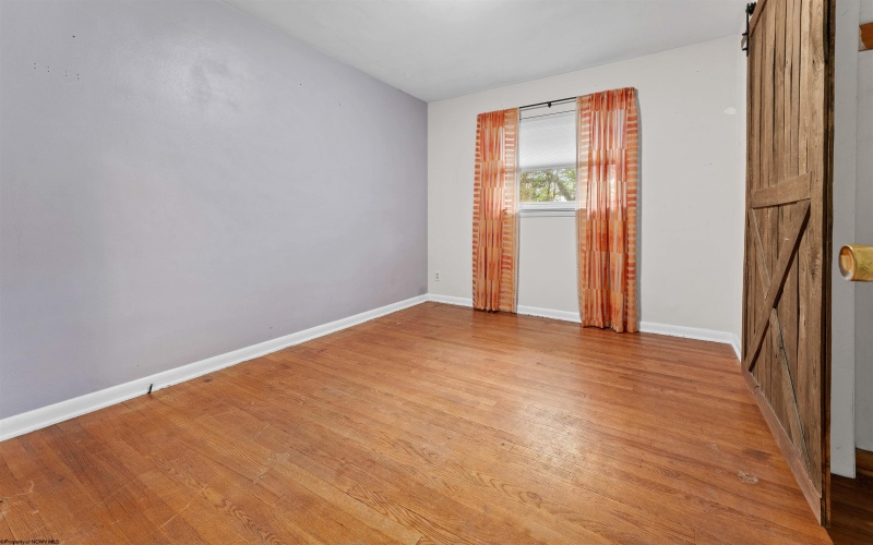 401 Lawnview Drive, Morgantown, West Virginia 26505, 4 Bedrooms Bedrooms, 6 Rooms Rooms,2 BathroomsBathrooms,Single Family Detached,For Sale,Lawnview,10160166