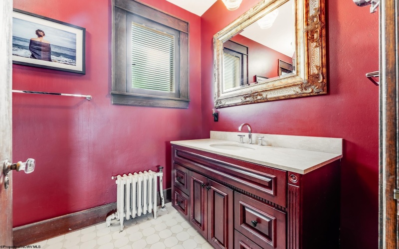 324 Simpson Street, Morgantown, West Virginia 26501, 4 Bedrooms Bedrooms, 8 Rooms Rooms,2 BathroomsBathrooms,Single Family Detached,For Sale,Simpson,10160172