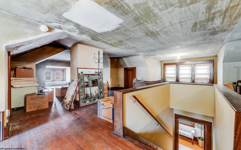 324 Simpson Street, Morgantown, West Virginia 26501, 4 Bedrooms Bedrooms, 8 Rooms Rooms,2 BathroomsBathrooms,Single Family Detached,For Sale,Simpson,10160172