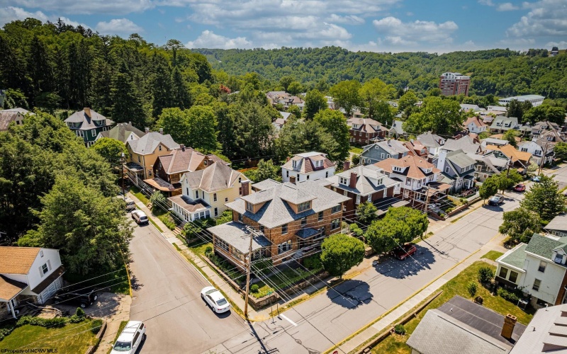 324 Simpson Street, Morgantown, West Virginia 26501, 4 Bedrooms Bedrooms, 8 Rooms Rooms,2 BathroomsBathrooms,Single Family Detached,For Sale,Simpson,10160172