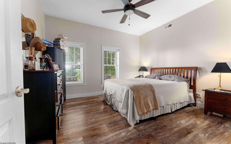 1009 Summit Drive, Morgantown, West Virginia 26508, 6 Bedrooms Bedrooms, 14 Rooms Rooms,4 BathroomsBathrooms,Single Family Detached,For Sale,Summit,10160174
