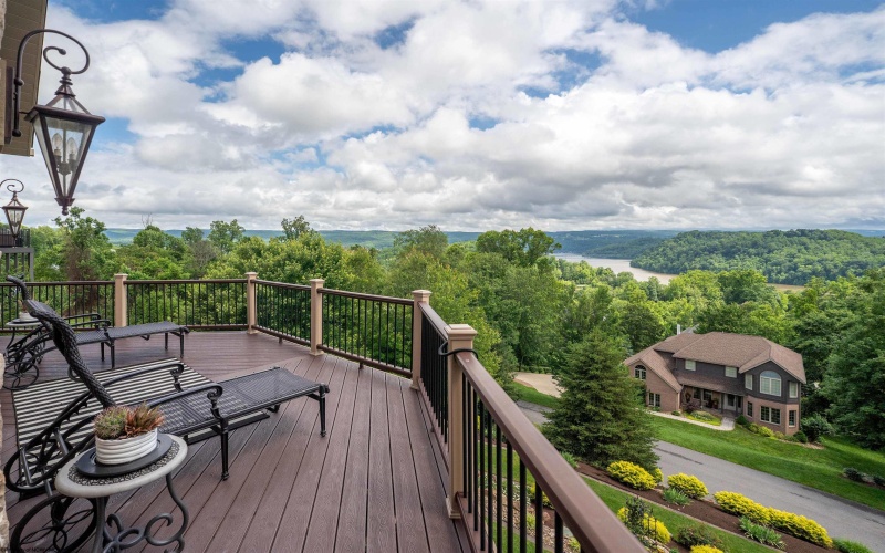 1009 Summit Drive, Morgantown, West Virginia 26508, 6 Bedrooms Bedrooms, 14 Rooms Rooms,4 BathroomsBathrooms,Single Family Detached,For Sale,Summit,10160174