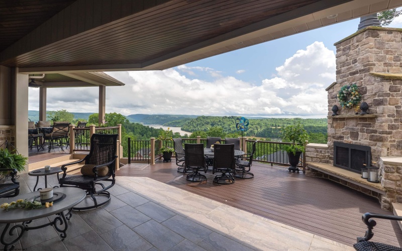 1009 Summit Drive, Morgantown, West Virginia 26508, 6 Bedrooms Bedrooms, 14 Rooms Rooms,4 BathroomsBathrooms,Single Family Detached,For Sale,Summit,10160174