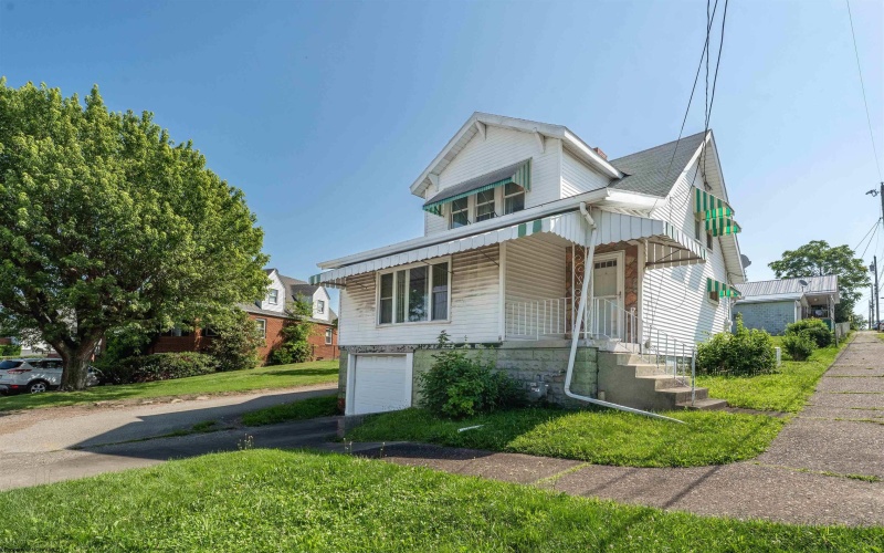 237 Cleveland Avenue, Uniontown, Pennsylvania 15401, 2 Bedrooms Bedrooms, 4 Rooms Rooms,1 BathroomBathrooms,Single Family Detached,For Sale,Cleveland,10160183