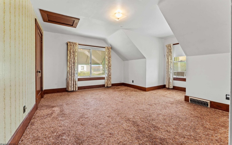 237 Cleveland Avenue, Uniontown, Pennsylvania 15401, 2 Bedrooms Bedrooms, 4 Rooms Rooms,1 BathroomBathrooms,Single Family Detached,For Sale,Cleveland,10160183