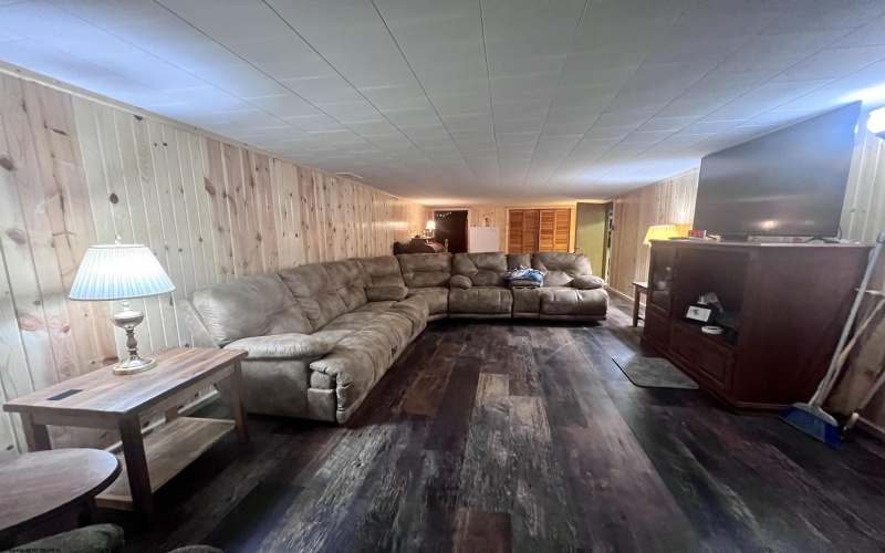 11692 Adolph Road, Mill Creek, West Virginia 26280, 5 Bedrooms Bedrooms, 12 Rooms Rooms,2 BathroomsBathrooms,Single Family Detached,For Sale,Adolph,10160181