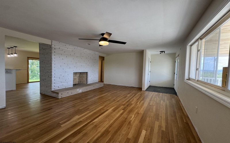 1818 Martha Avenue, Fairmont, West Virginia 26554, 6 Bedrooms Bedrooms, 9 Rooms Rooms,3 BathroomsBathrooms,Single Family Detached,For Sale,Martha,10160180
