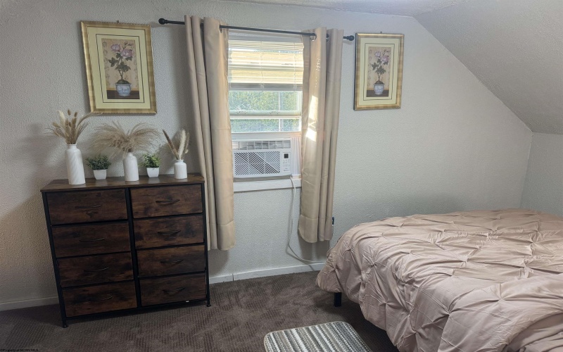 1605 18th Street, Clarksburg, West Virginia 26301, 4 Bedrooms Bedrooms, 7 Rooms Rooms,1 BathroomBathrooms,Single Family Detached,For Sale,18th,10158037