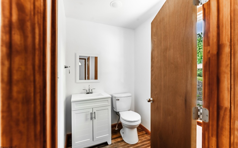 552 White Avenue, Morgantown, West Virginia 26501, 3 Bedrooms Bedrooms, 7 Rooms Rooms,1 BathroomBathrooms,Single Family Detached,For Sale,White,10160200