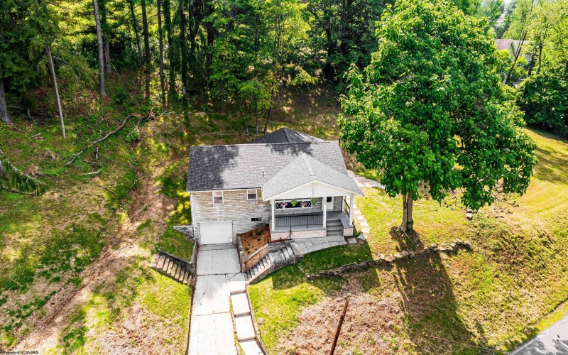 552 White Avenue, Morgantown, West Virginia 26501, 3 Bedrooms Bedrooms, 7 Rooms Rooms,1 BathroomBathrooms,Single Family Detached,For Sale,White,10160200