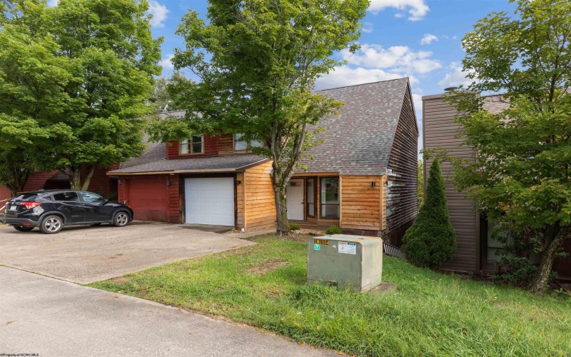 284 McCullough Street, Morgantown, West Virginia 26505, 2 Bedrooms Bedrooms, 6 Rooms Rooms,2 BathroomsBathrooms,Single Family Attached,For Sale,McCullough,10160185