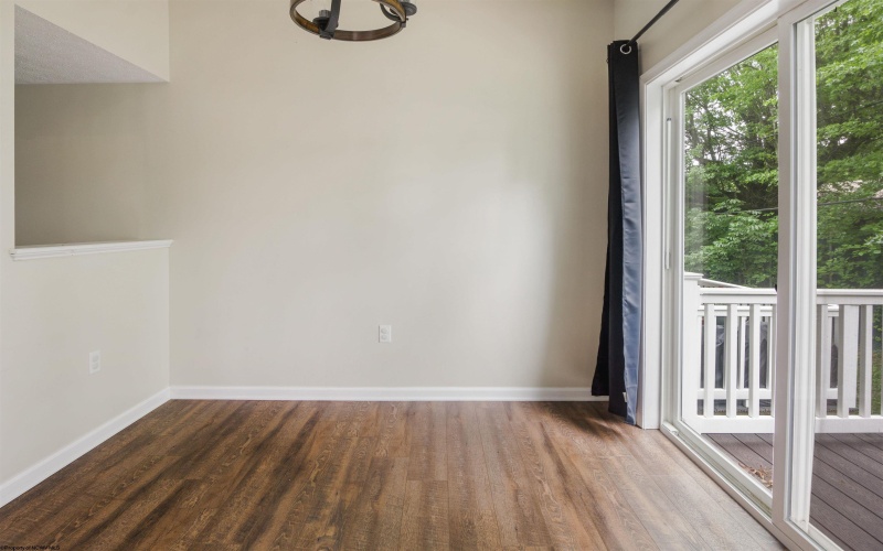 116 Woodside Drive, Morgantown, West Virginia 26508, 3 Bedrooms Bedrooms, 6 Rooms Rooms,2 BathroomsBathrooms,Single Family Attached,For Sale,Woodside,10160194
