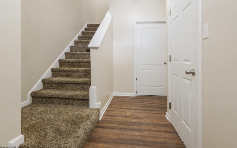 116 Woodside Drive, Morgantown, West Virginia 26508, 3 Bedrooms Bedrooms, 6 Rooms Rooms,2 BathroomsBathrooms,Single Family Attached,For Sale,Woodside,10160194