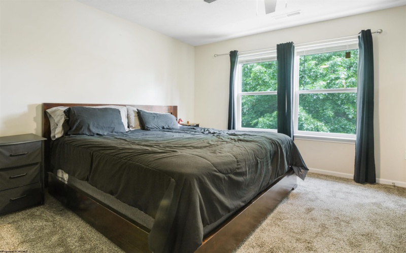 116 Woodside Drive, Morgantown, West Virginia 26508, 3 Bedrooms Bedrooms, 6 Rooms Rooms,2 BathroomsBathrooms,Single Family Attached,For Sale,Woodside,10160194