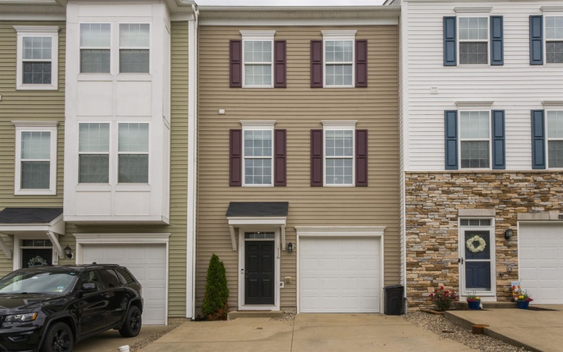 116 Woodside Drive, Morgantown, West Virginia 26508, 3 Bedrooms Bedrooms, 6 Rooms Rooms,2 BathroomsBathrooms,Single Family Attached,For Sale,Woodside,10160194