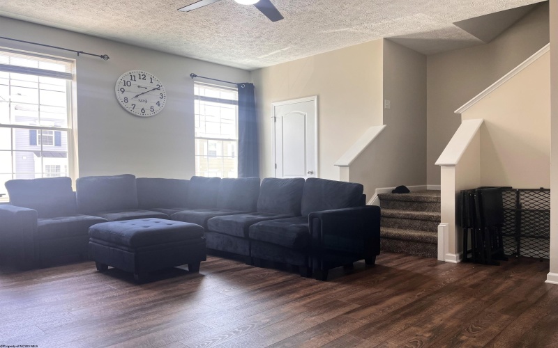 116 Woodside Drive, Morgantown, West Virginia 26508, 3 Bedrooms Bedrooms, 6 Rooms Rooms,2 BathroomsBathrooms,Single Family Attached,For Sale,Woodside,10160194