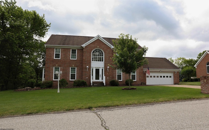 5 Barrington Drive, Wheeling, West Virginia 26003, 4 Bedrooms Bedrooms, 8 Rooms Rooms,2 BathroomsBathrooms,Single Family Detached,For Sale,Barrington,10160199