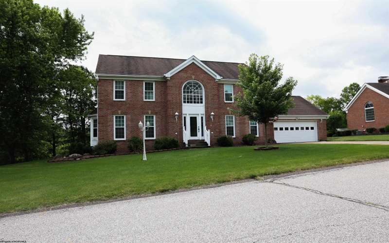 5 Barrington Drive, Wheeling, West Virginia 26003, 4 Bedrooms Bedrooms, 8 Rooms Rooms,2 BathroomsBathrooms,Single Family Detached,For Sale,Barrington,10160199