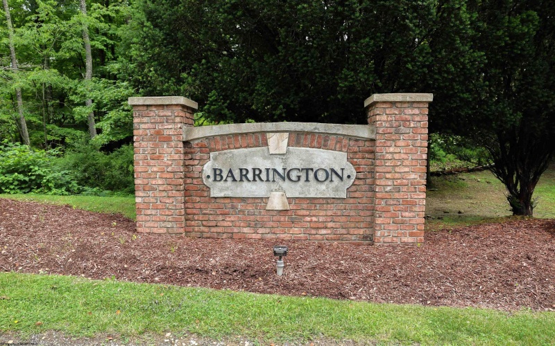 5 Barrington Drive, Wheeling, West Virginia 26003, 4 Bedrooms Bedrooms, 8 Rooms Rooms,2 BathroomsBathrooms,Single Family Detached,For Sale,Barrington,10160199